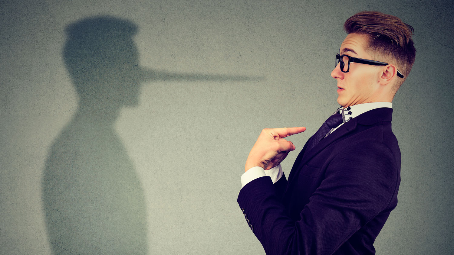 ¿Por qué mienten las personas? Razones que llevan a ello
